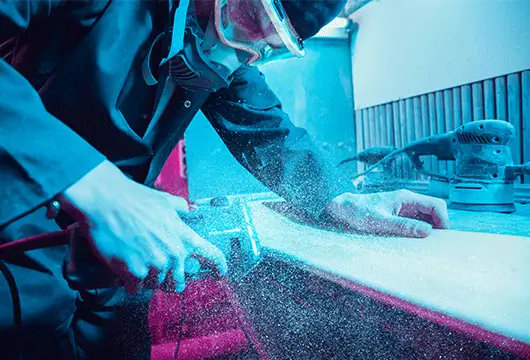 Professional swimming pool cleaning services in Dubai