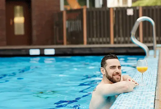 Professional pool cleaning services, including deep cleaning, skimming, vacuuming, and scrubbing pool wall works services in Dubai