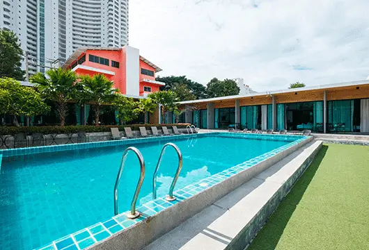 Affordable pool installation in Dubai